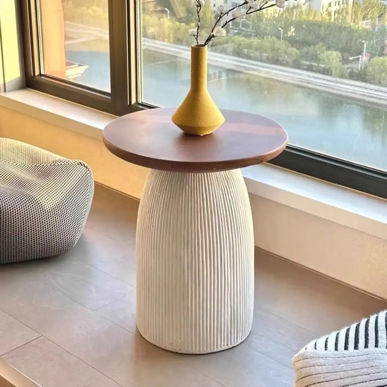 Living Room Brown Round Pedestal End Table