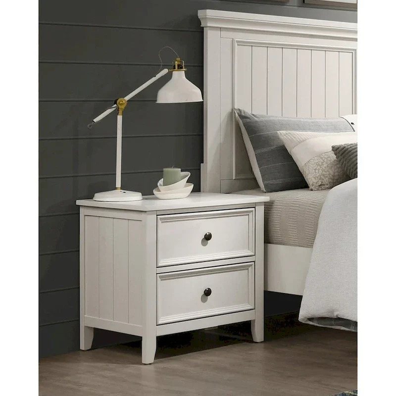 White Finish 4pc Bedroom Set Bed Nightstand Dresser Mirror