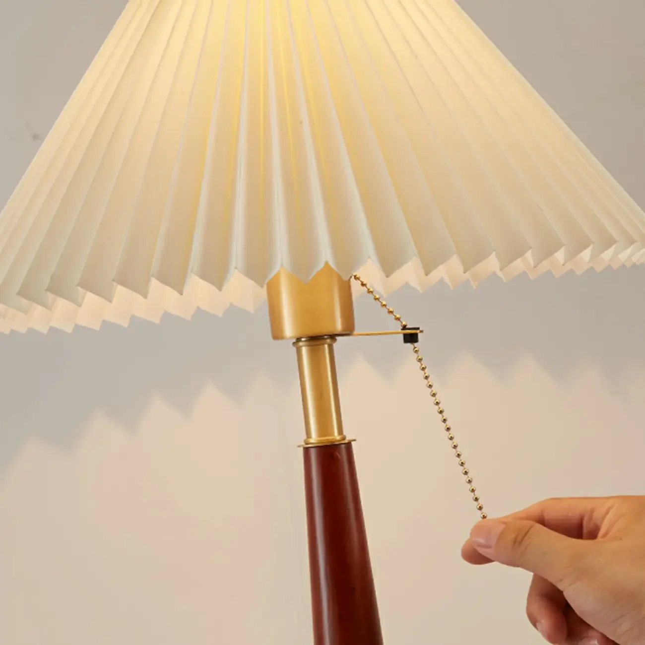 Elegant Metal Round Base Cone Fabric Shade Table Lamp