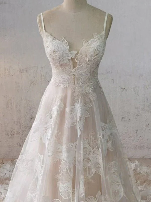 Boho White A-Line Lace Appliques Wedding Dress
