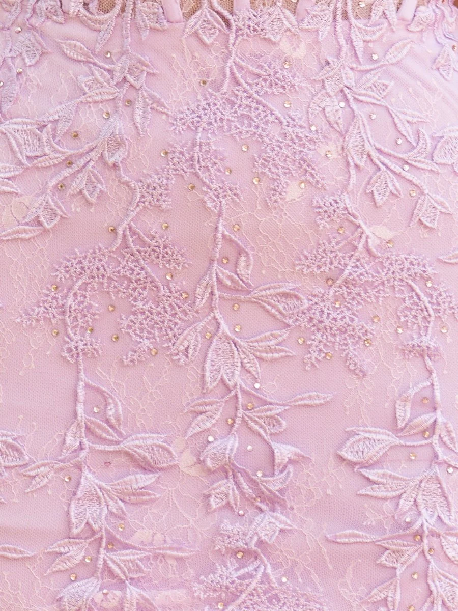 Sheath Lace Strapless Homecoming Dress with Appliques