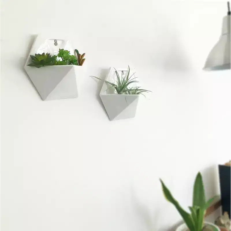 Set of 2 White Geometric Wall Hanging Planter Vase Triangular Patio Ceiling Pot for Succulents Flower Bonsai Plant Dcor for Modern Home Restaurant