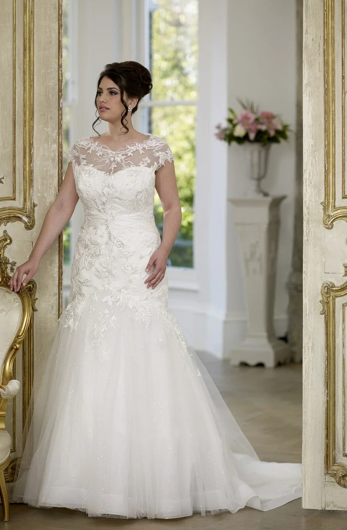 Trumpet Long Scoop Neck Short Sleeve Tulle Court Train Corset Back Ruffles Dress