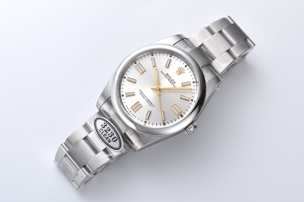 Clean factory 3230 clone movement on a stainless steel Rolex super clone with white dial and gold markers