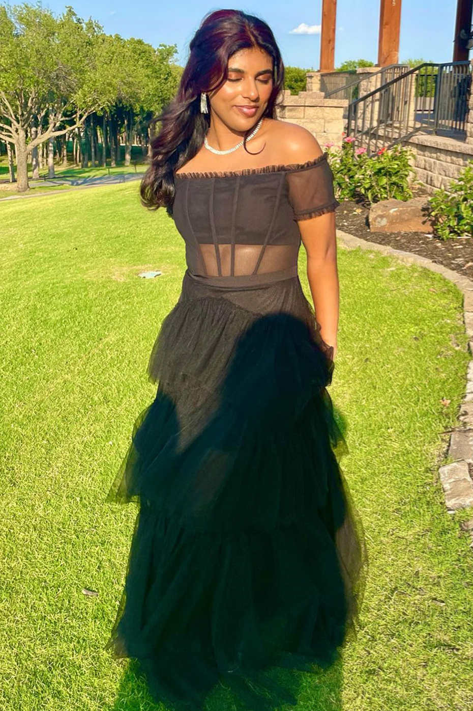 Off the Shoulder Black Tiered Tulle Lond Prom Dress