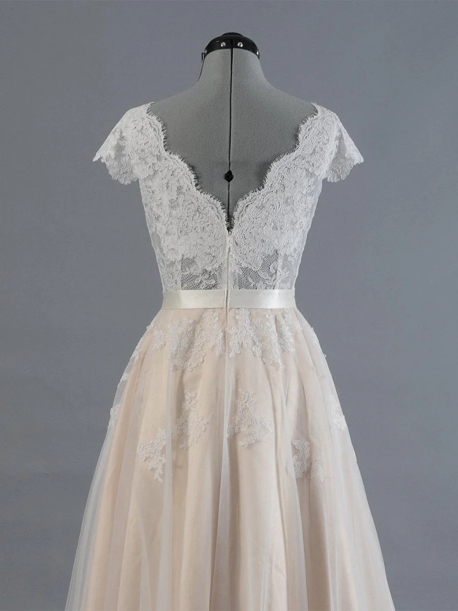 Cap Sleeve V-Neck Lace Tulle Wedding Dress With Zipper Back