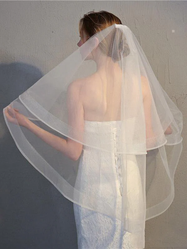 Two Tier Ivory Short Wedding Veils