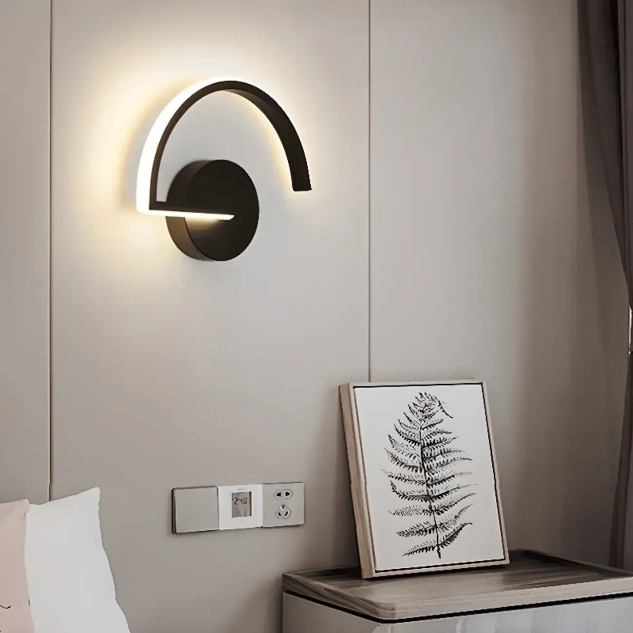 Indoor Minimalist Black LED Wall Sconce with Linear Fixture