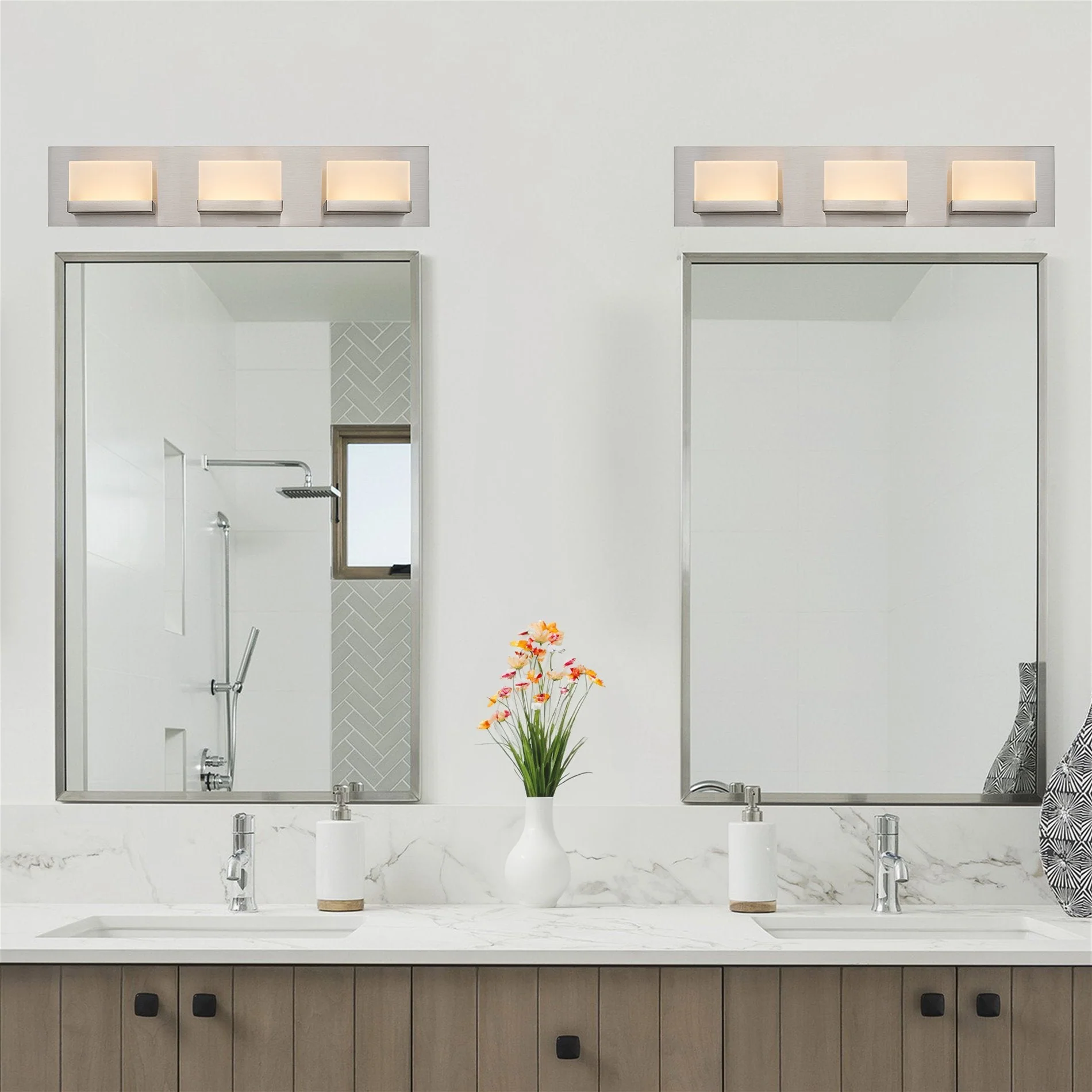 Everett 24 Modern 3-Light 30W Integrated LED (180W eq.) Bathroom / Vanity Light