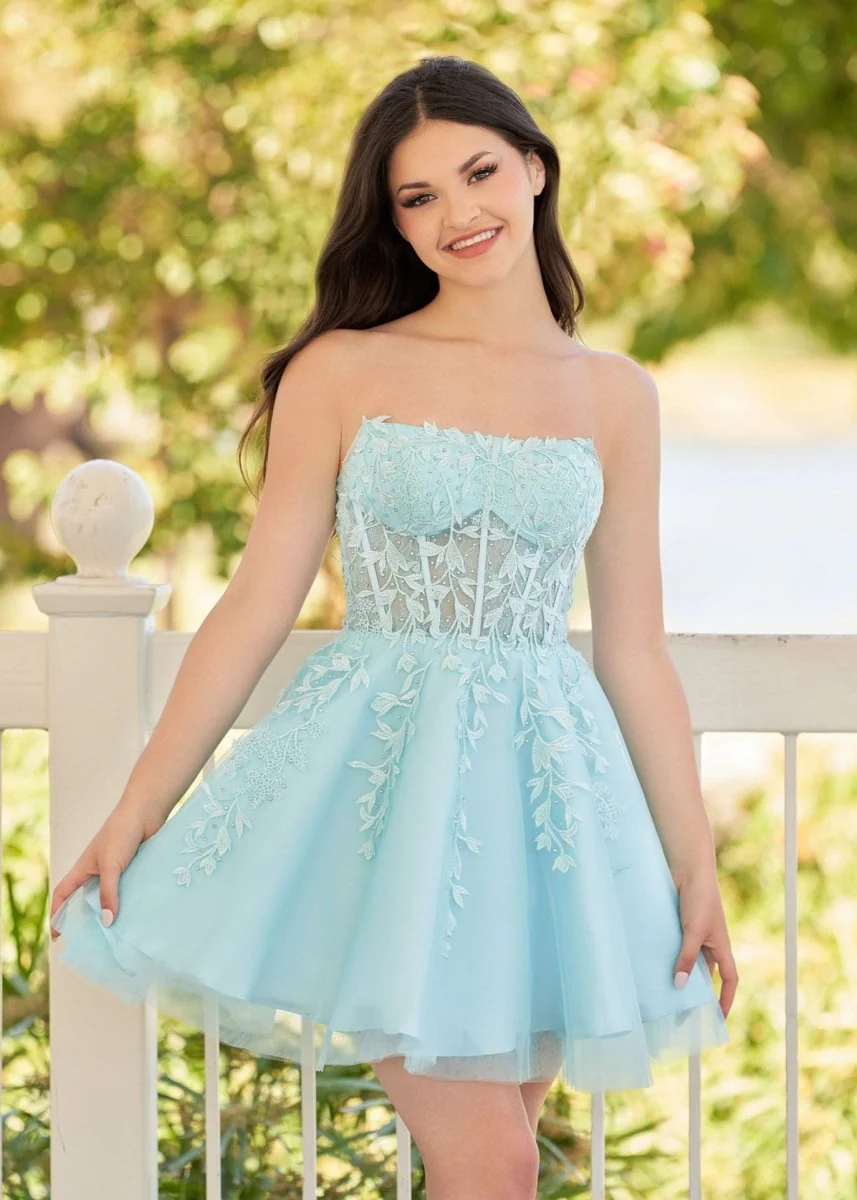 A-Line Tulle Lace Homecoming Dress with Appliques