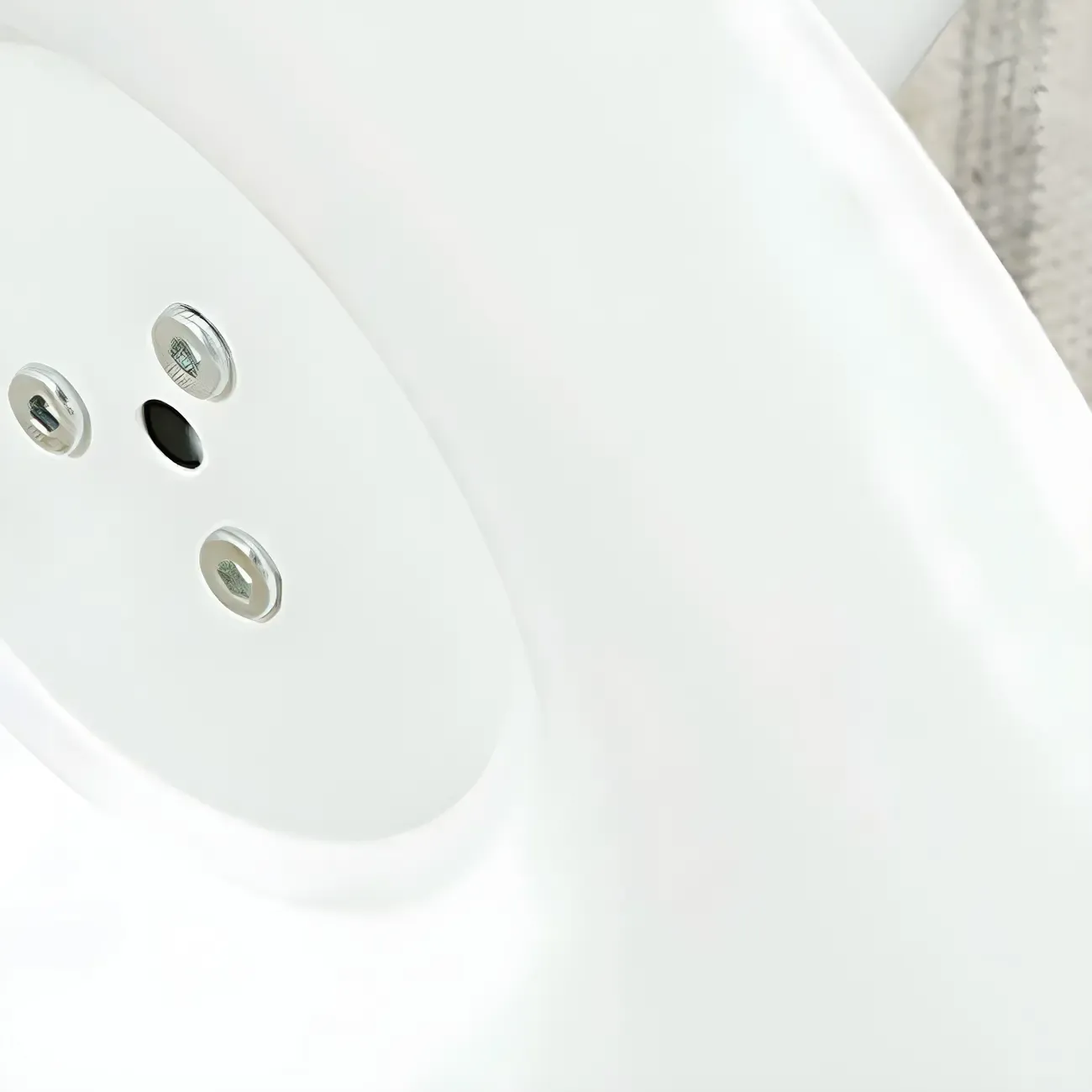 Simple White Round Metal Small Cocktail Bar Table