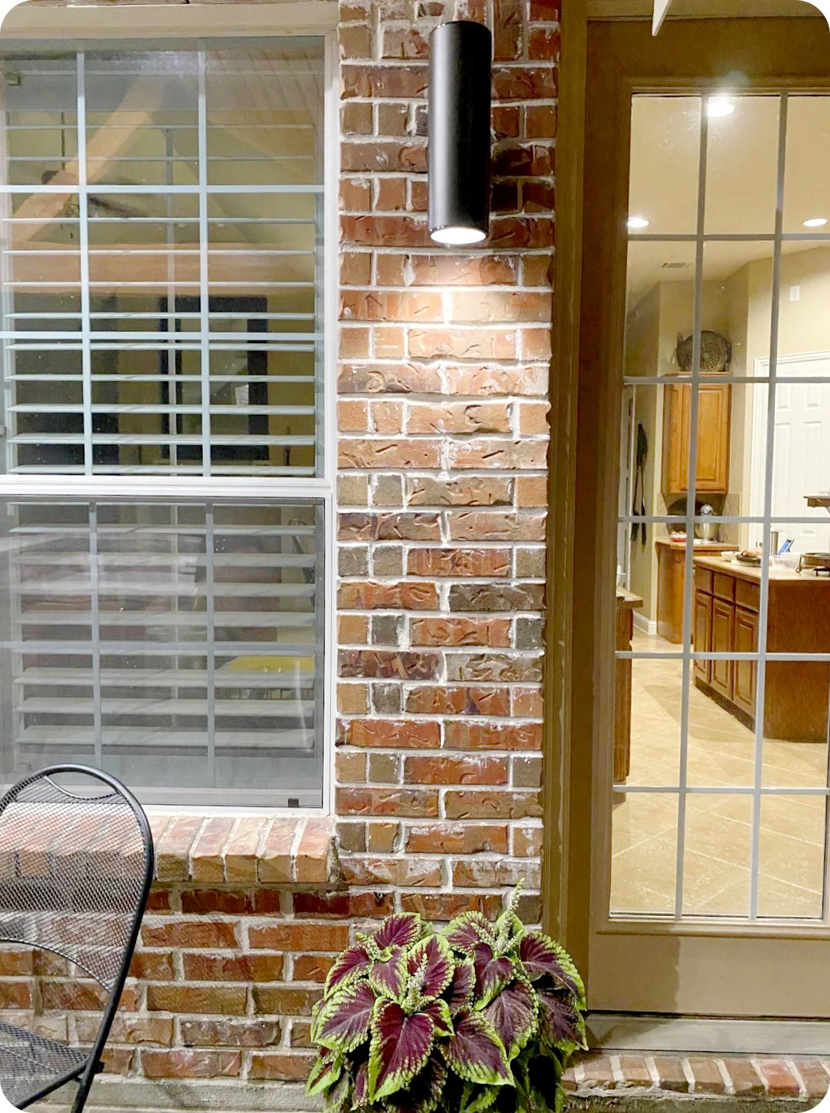 Enzo 16 2-Light Modern Indoor/Outdoor Weatherproof Wall Sconce