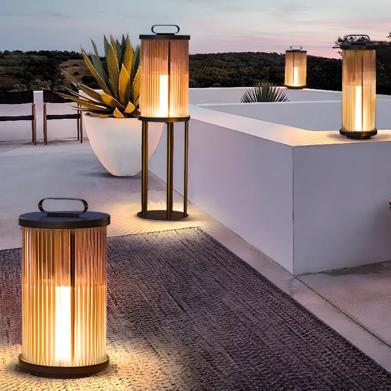 Vertical Grain Clear Glass Cylinder Post Cap Light