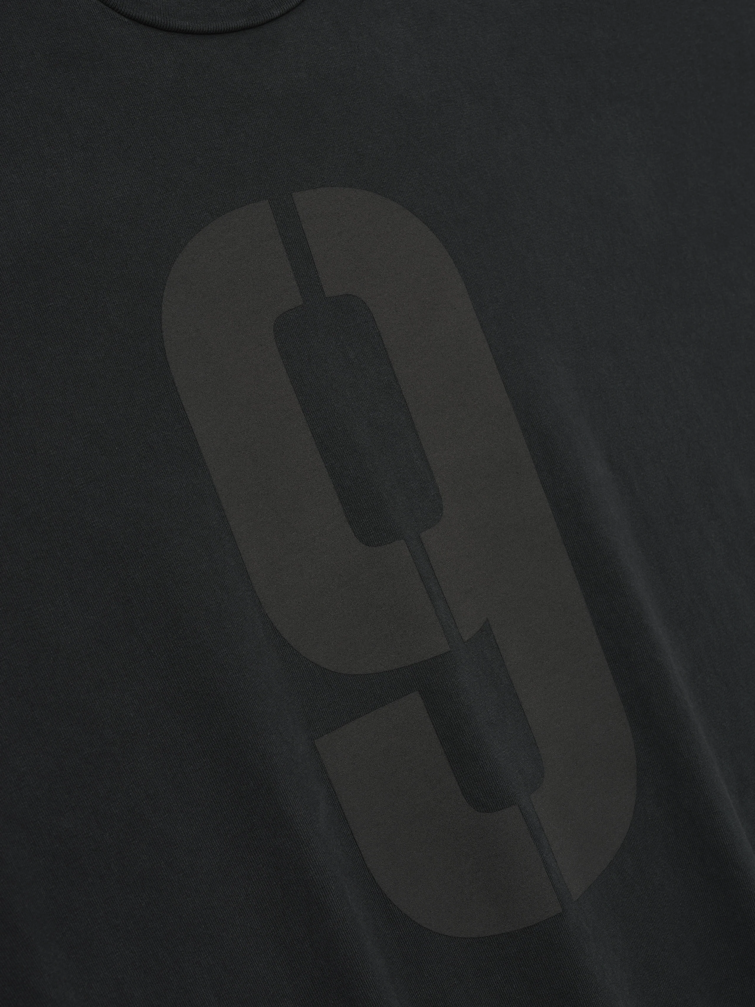 9 Long Sleeve Tee