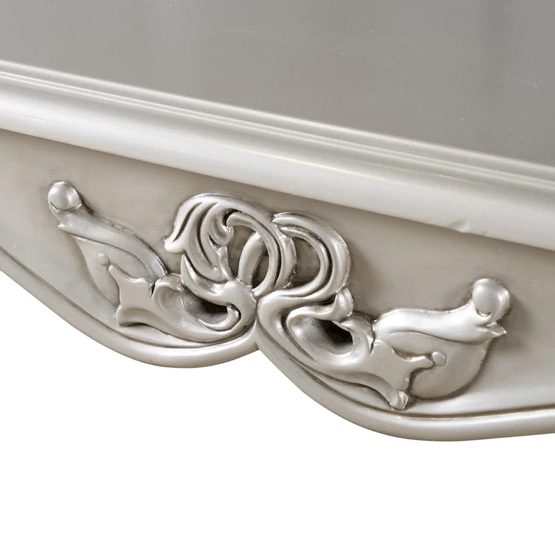 Furniture of America Clarissa Traditional Solid Wood Coffee Table with Carved Legs