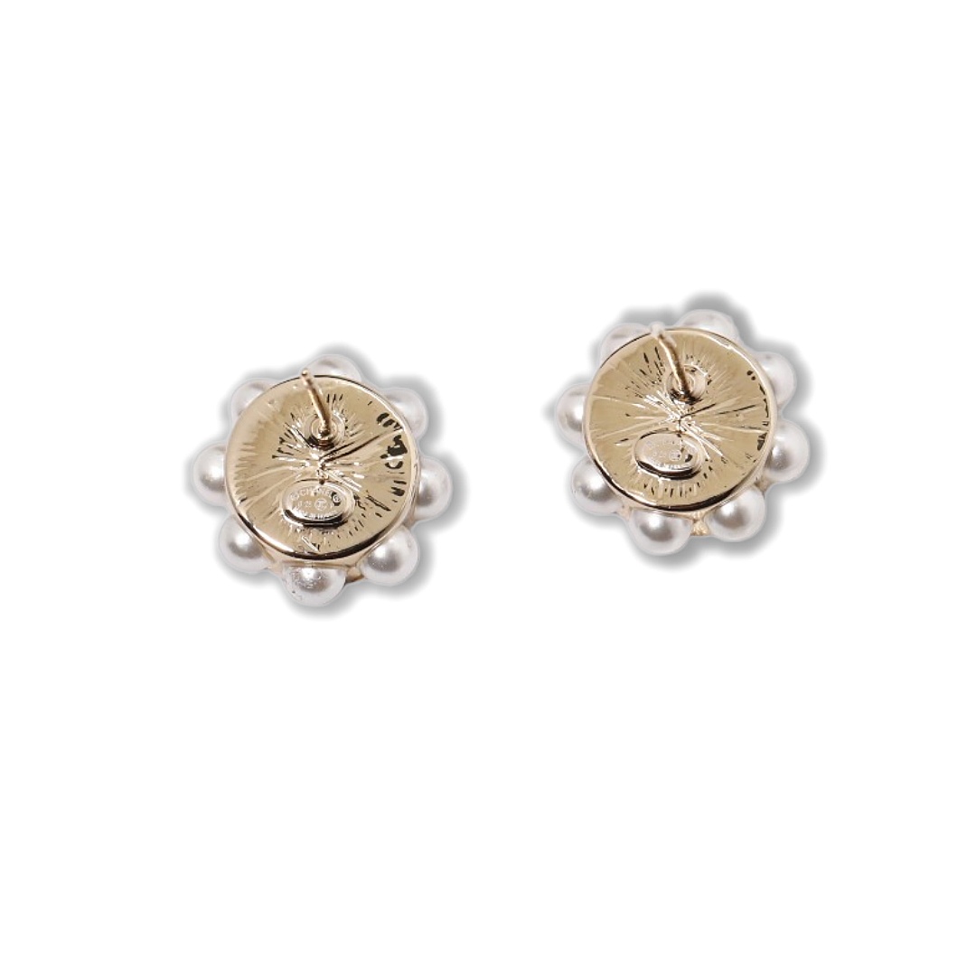 CCE400 Chanel pearl stud earrings - ccjewelryacc