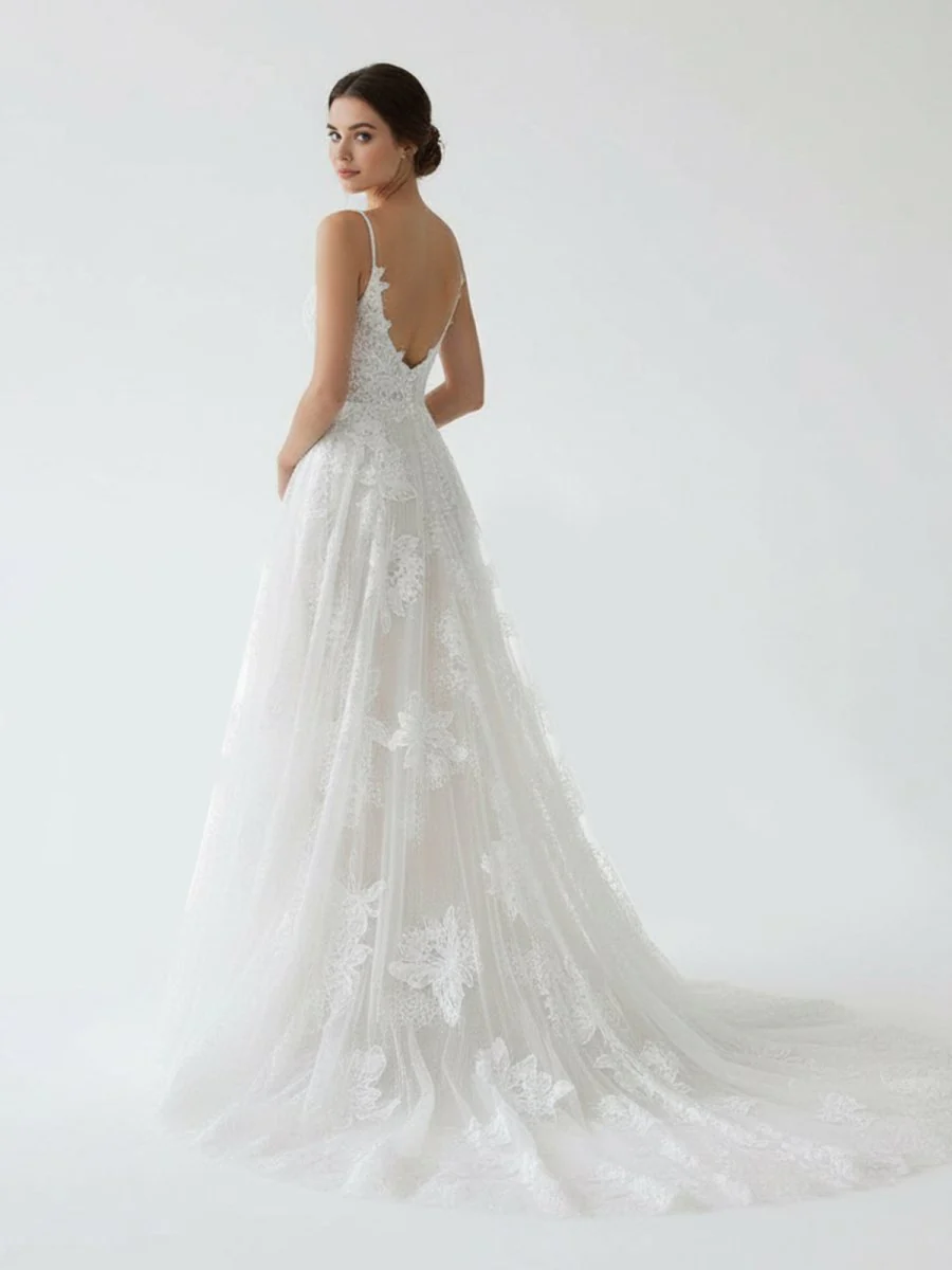 Boho White A-Line Lace Appliques Wedding Dress