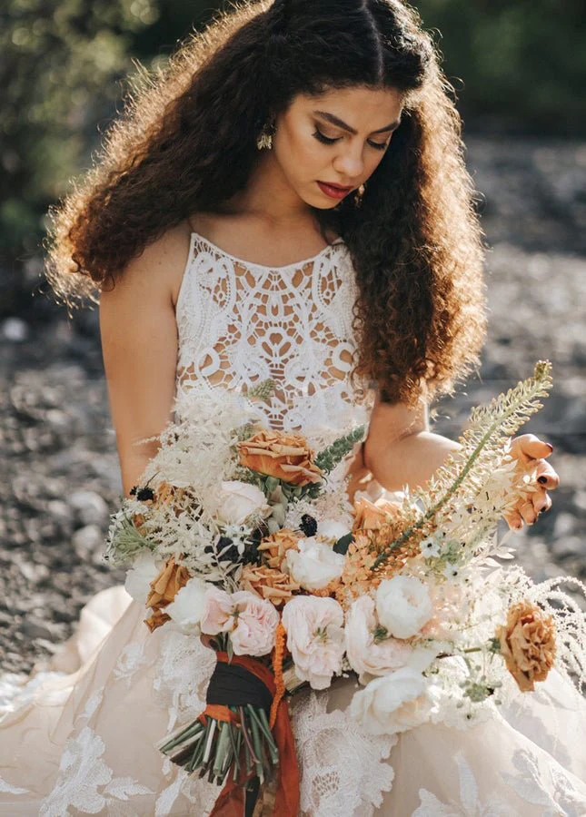 Bohemian A-Line Backless Spaghetti Straps Sleeveless Lace Emboridery Wedding Dresses