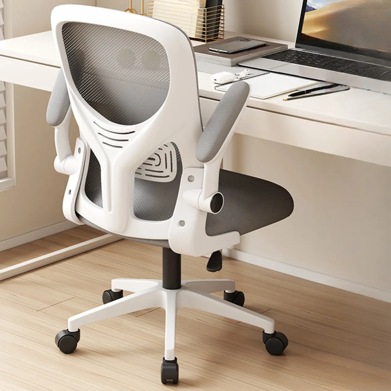 Ergonomic Black White Mesh Adjustable Office Chair