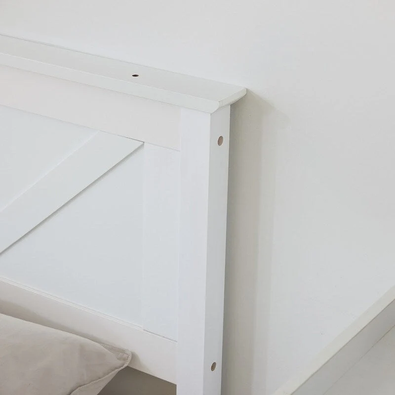 Wooden beds without footboards