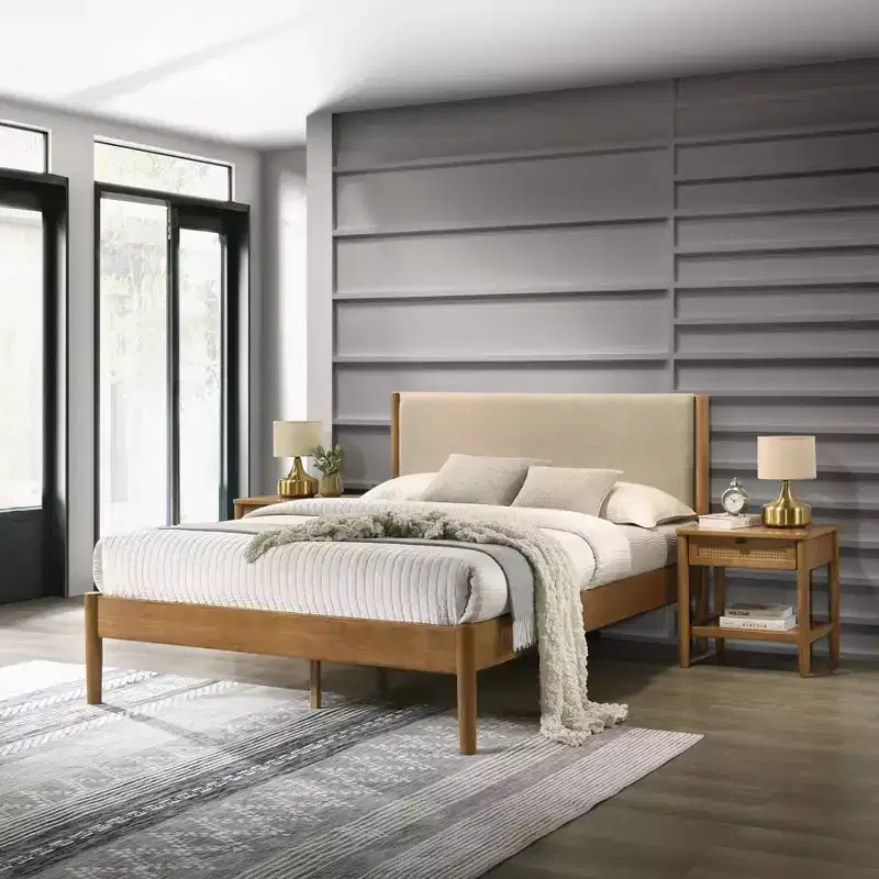 Roundhill Furniture Vichy 3-Piece Rubberwood Bedroom Set, Platform Bed with Two Nightstands