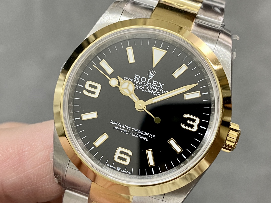 Rolex Explorer replica black dial close up with 3-6-9 markers