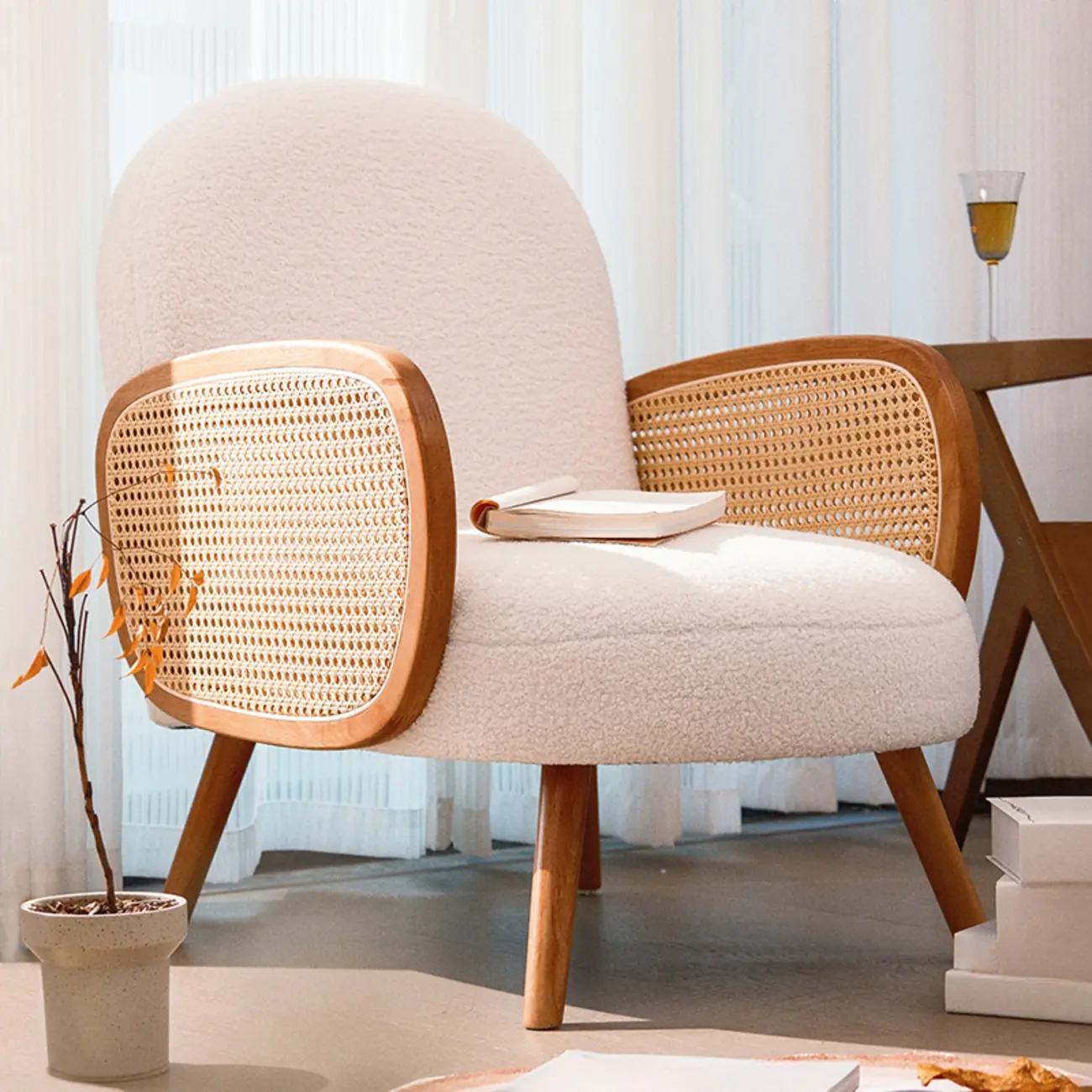 Glam Sherpa Accent Arm Chair with White Cushion