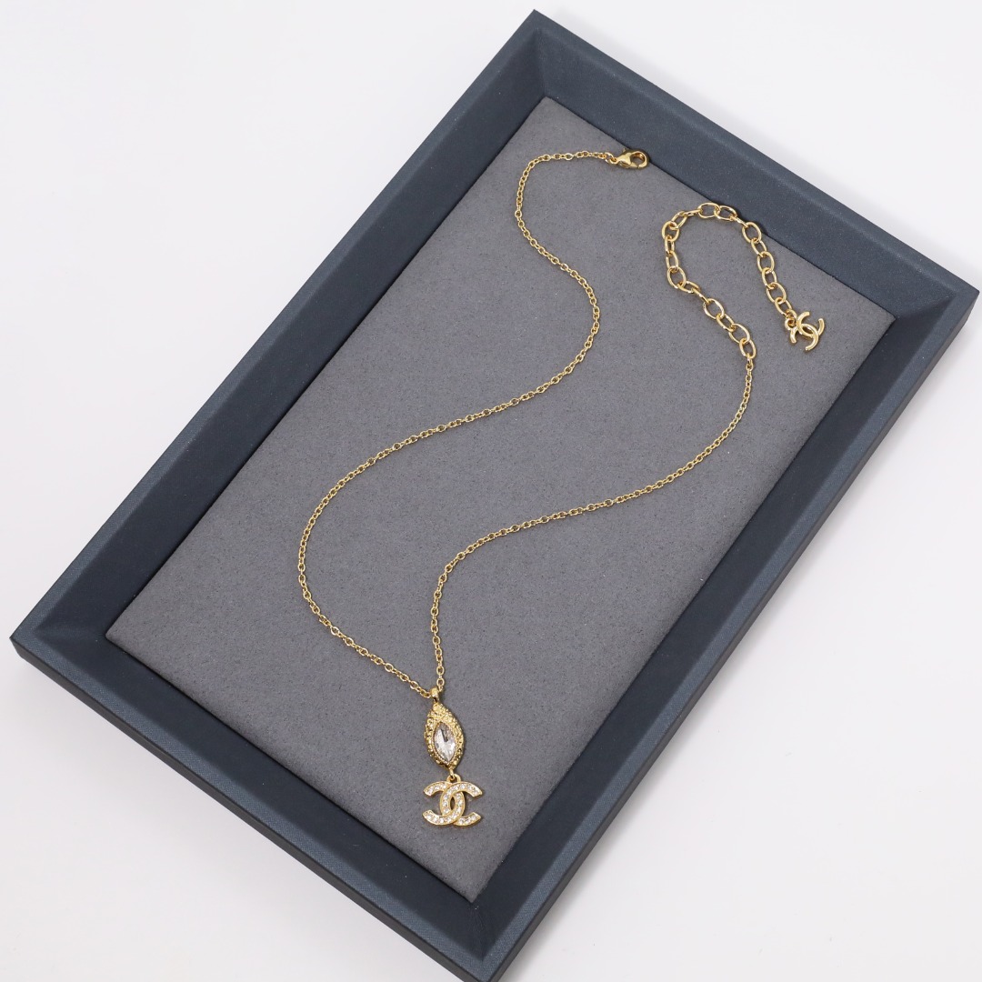 CCN502 CC Logo pendant necklace - ccjewelryacc