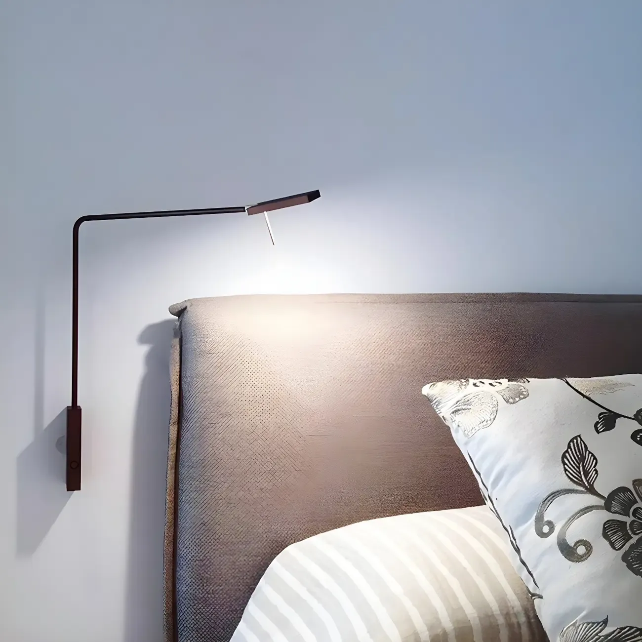 1-Light Black Metal Hardwired Small Swing Arm Wall Light