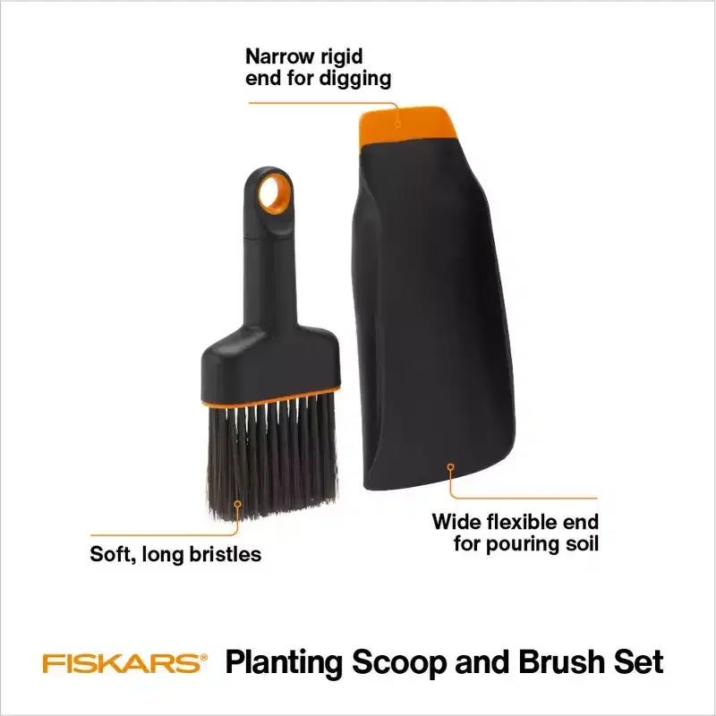 Fiskars 2pc Scoop and Brush Garden Tool Set Black