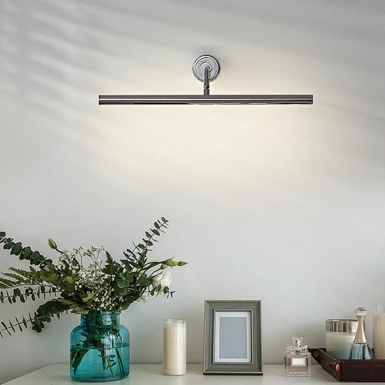 Modern Silver Metal tubular LED Wall Lamp with Angled Arm