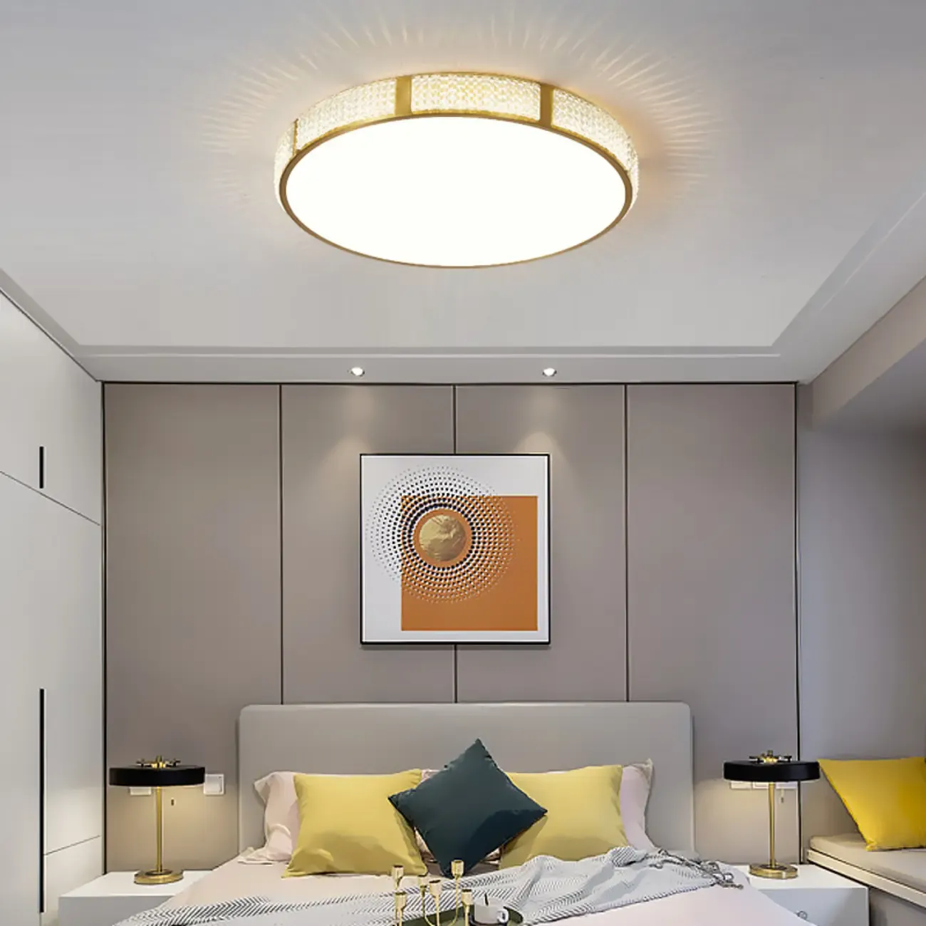 Elegant Gold Round LED Flush Mount Ceiling Light