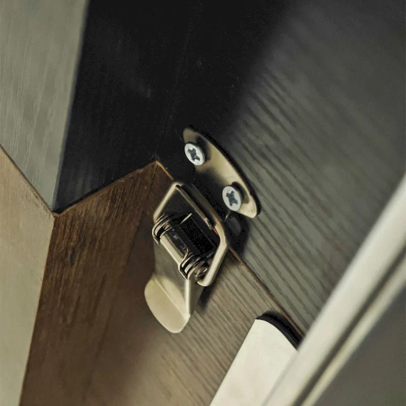 Retro Rectangular Dining Table with Carole Top and Black Embossed Center Plate