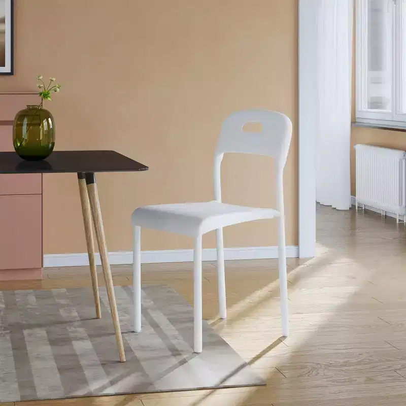 Dining Chairs, Stackable Kitchen Chairs, Plastic Dining Room Chair with Metal Legs, Waterproof & Stain-Resistant, for Indoor and Outdoor, White