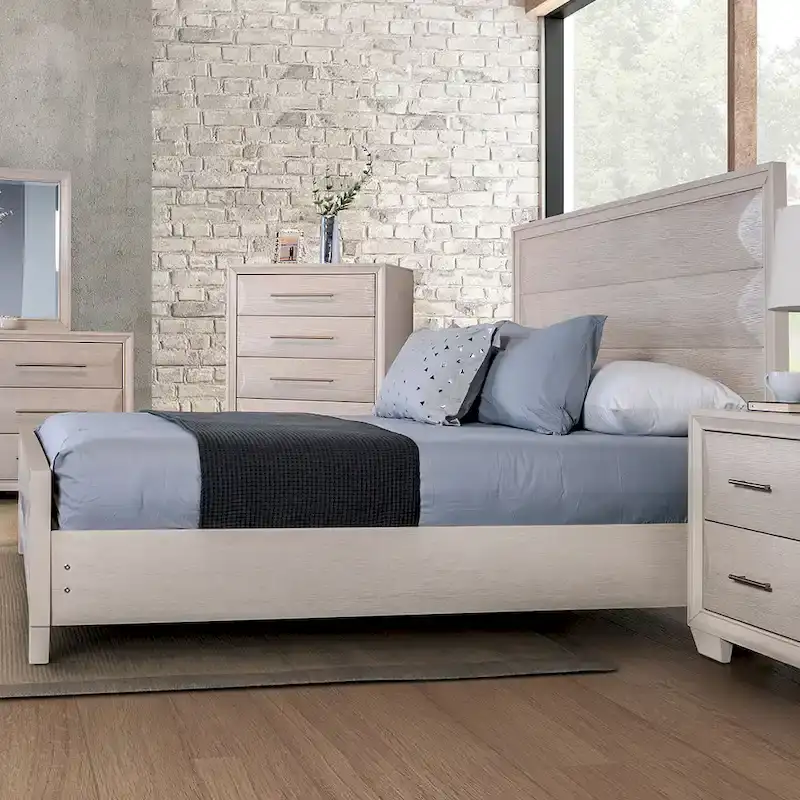 Furniture of America Chase Modern Rounded Wood Panel Bed