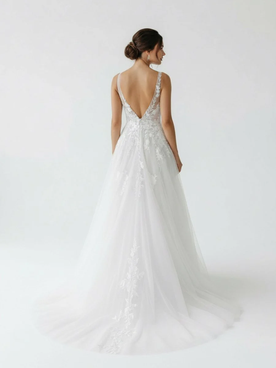 A-Line V Back Long White Wedding Dress with Lace Appliqued