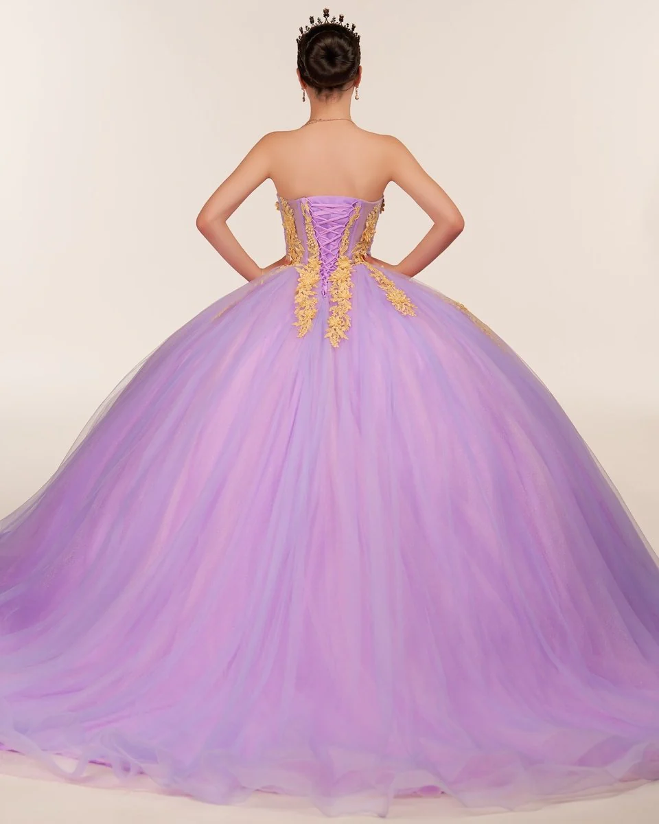 Lilac Sweetheart Sleeveless Quinceanera Dresses with Appliques