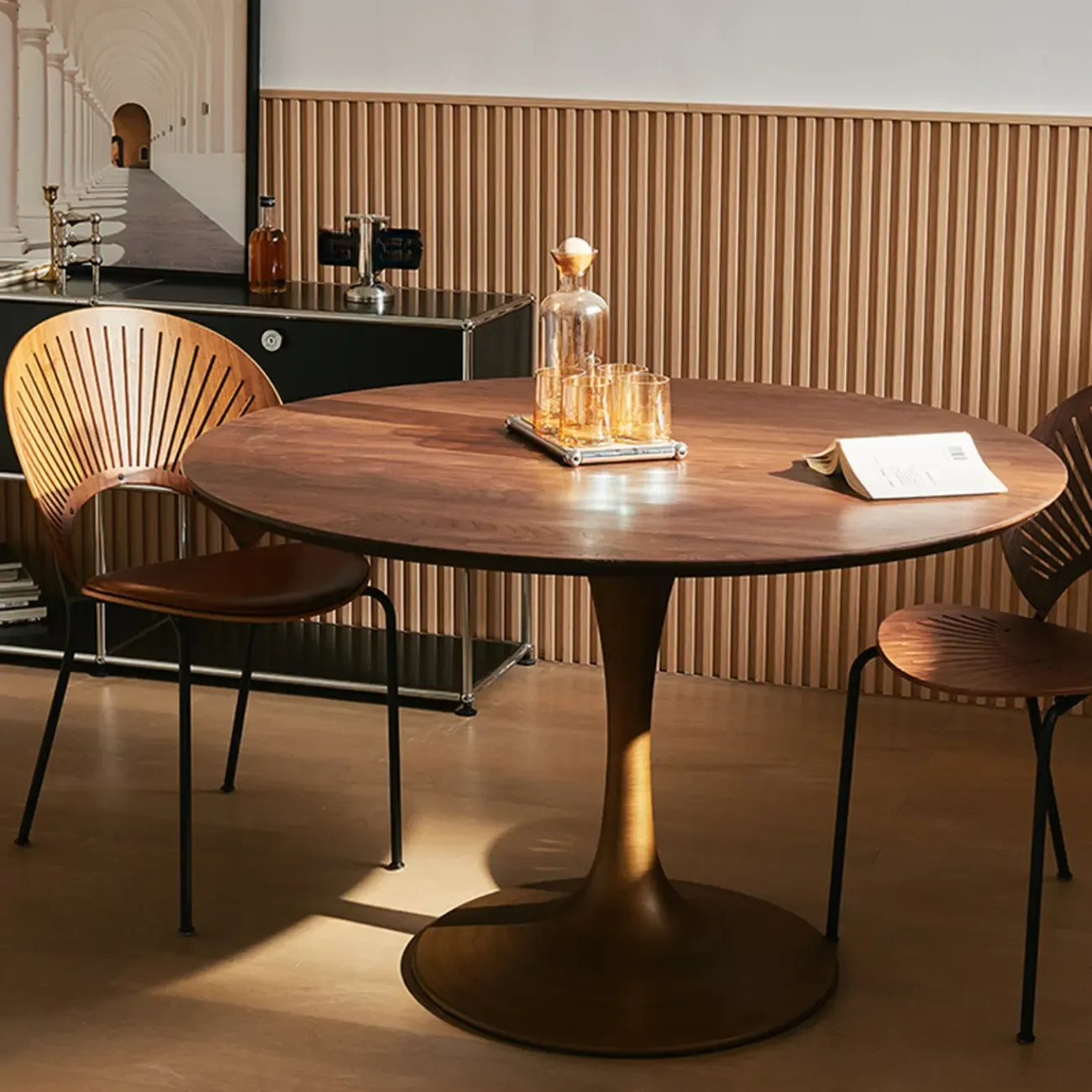 Glam Brown Wood Round Dining Table