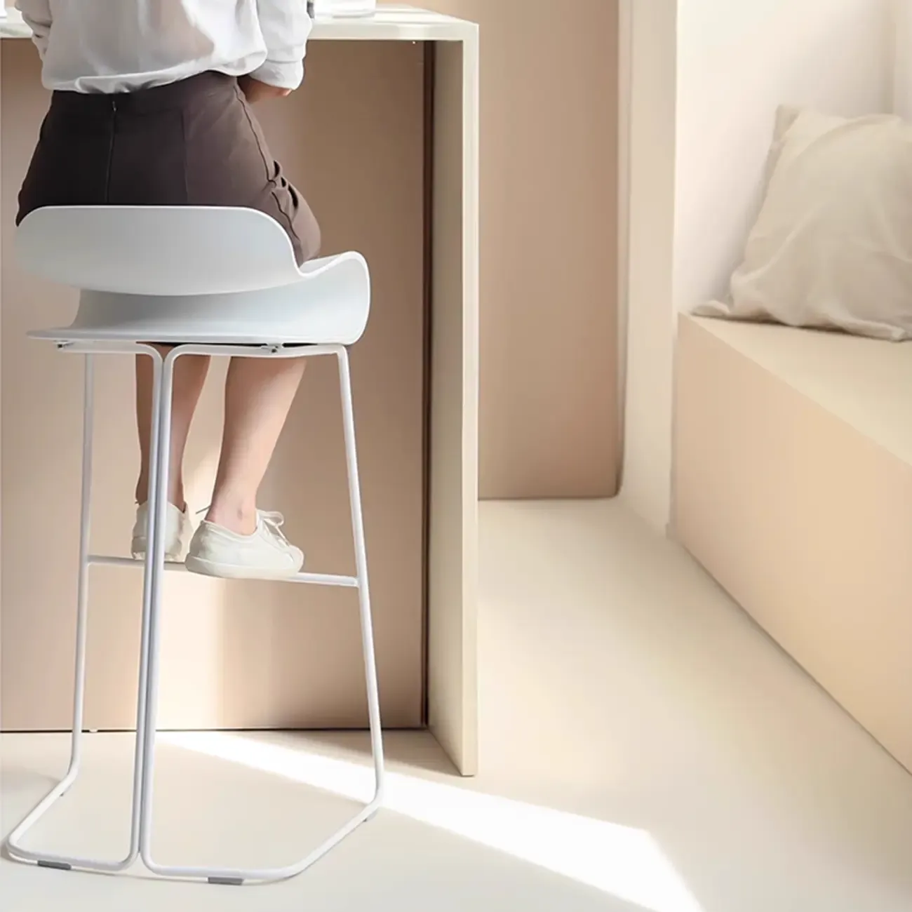 Industrial Plastic Steel Frame Low Back Armless Bar Stool