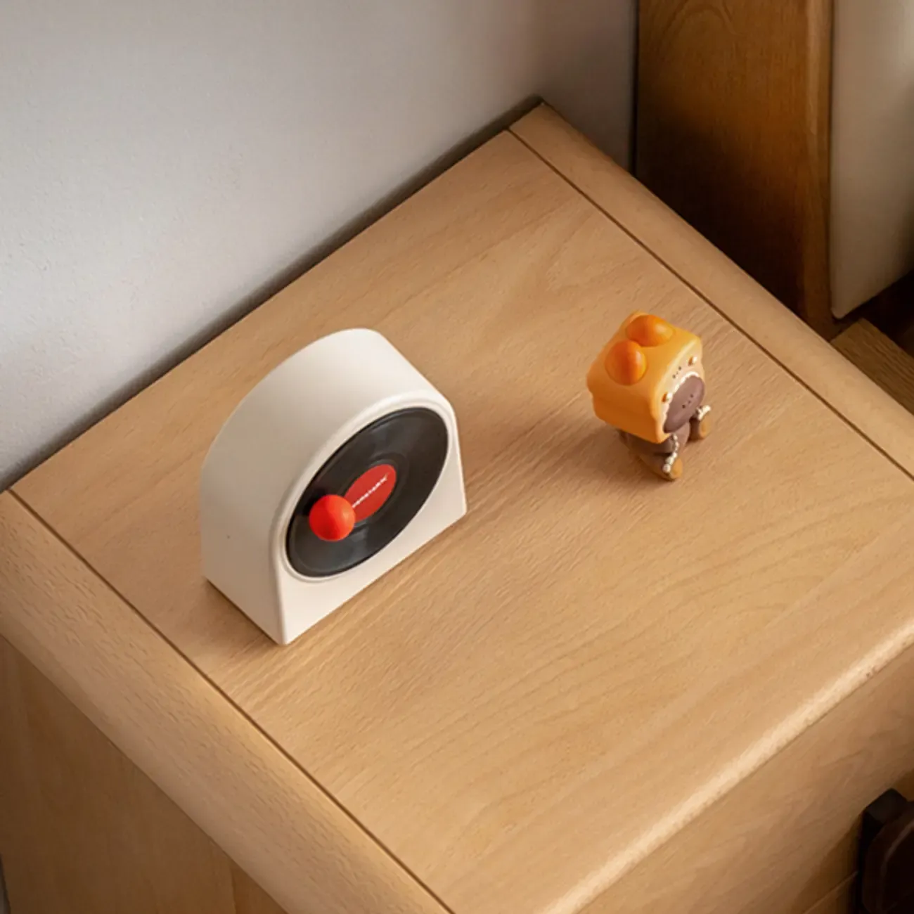 Cubic Modern 2-Drawer Wood Small Nightstand