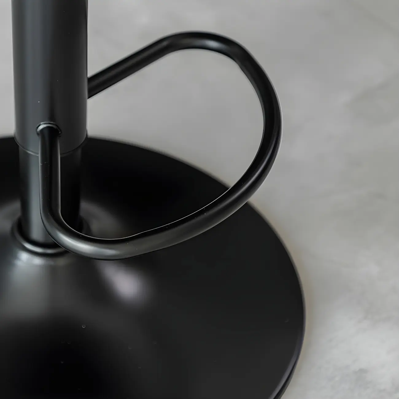 Modern Faux Leather Adjustable Swivel Bar Stools