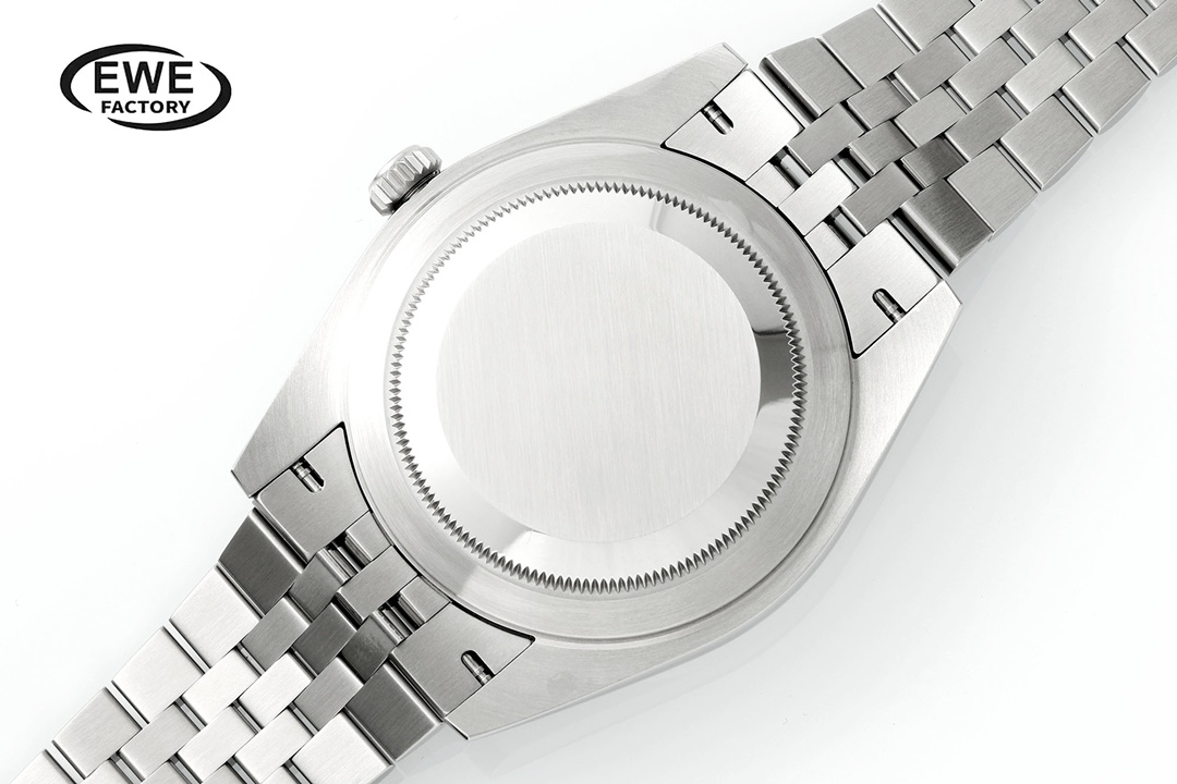Imitation Rolex solid case back with fluted edge and EWE factory logo