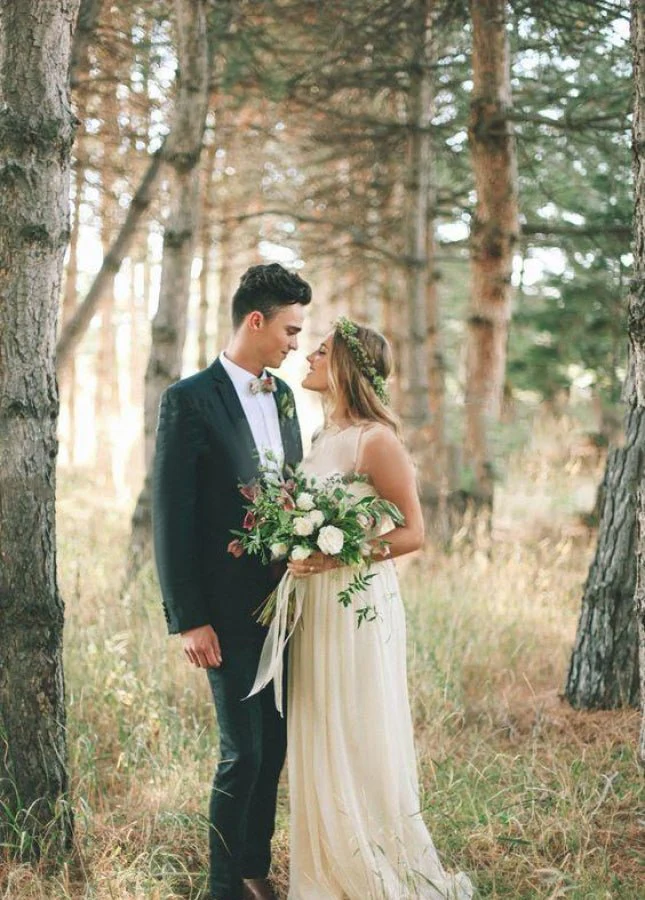 Elegant Bohemian Sleeveless Long A Line Chiffon Wedding Dresses