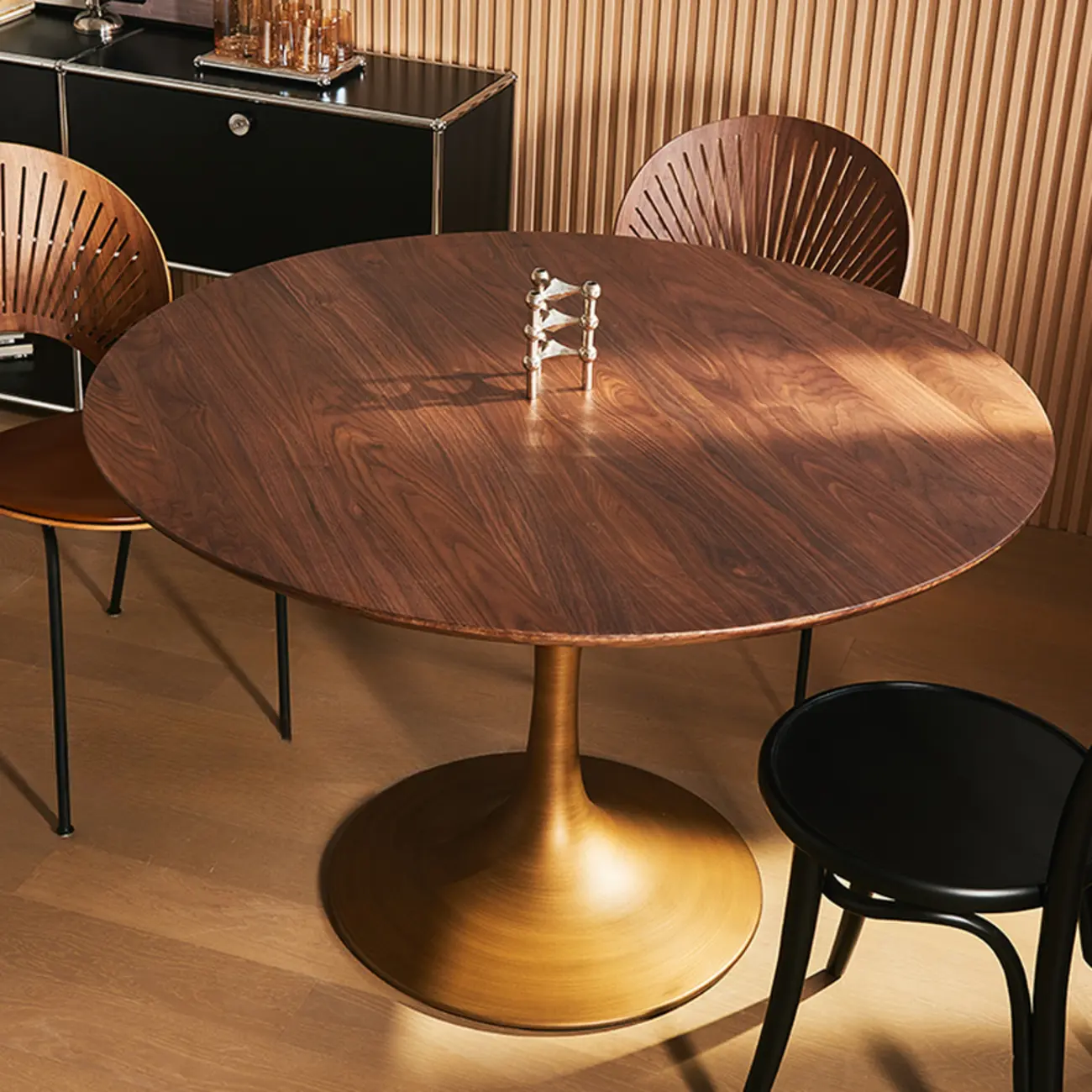 Glam Brown Wood Round Dining Table