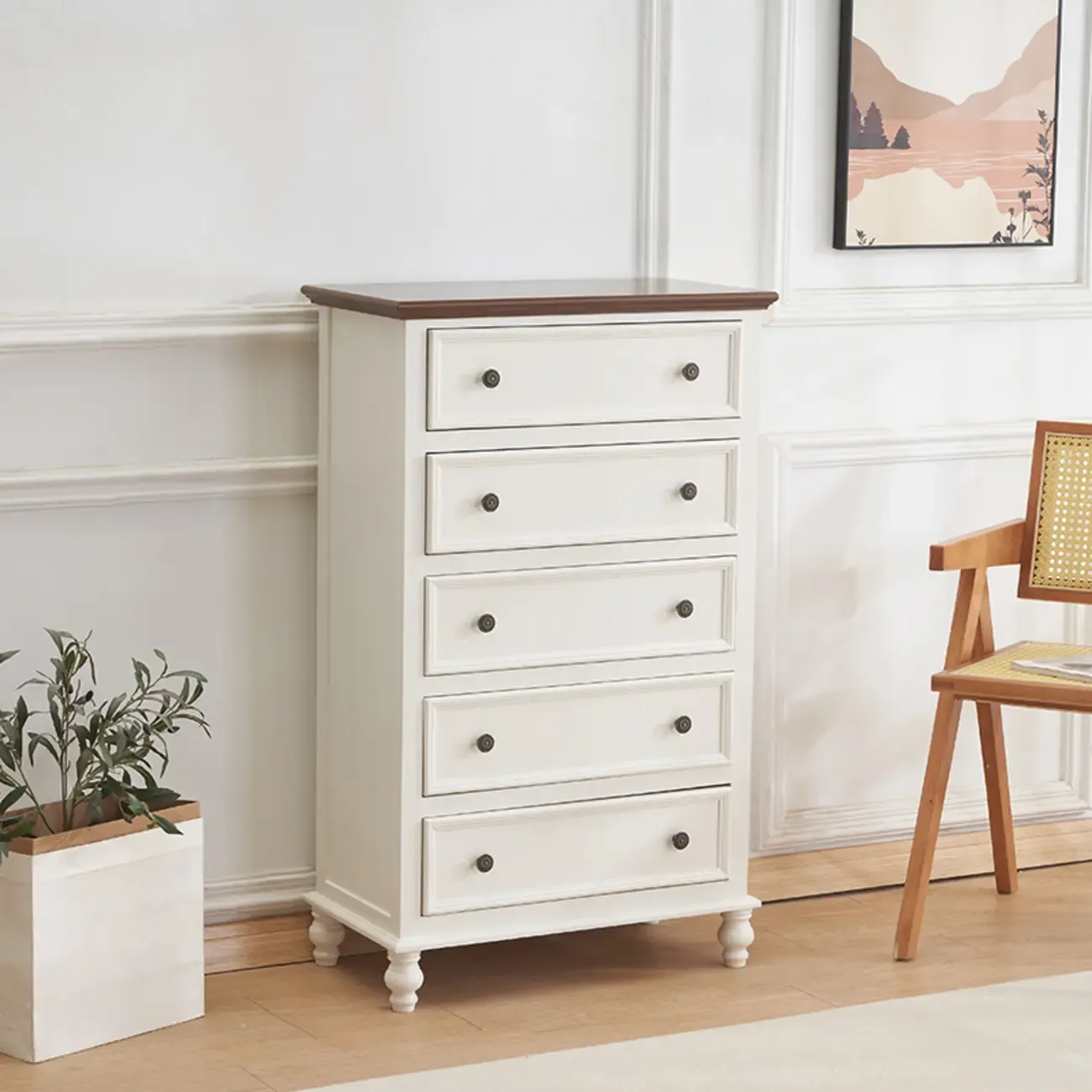 French Square White Wooden 7-Drawer Chest