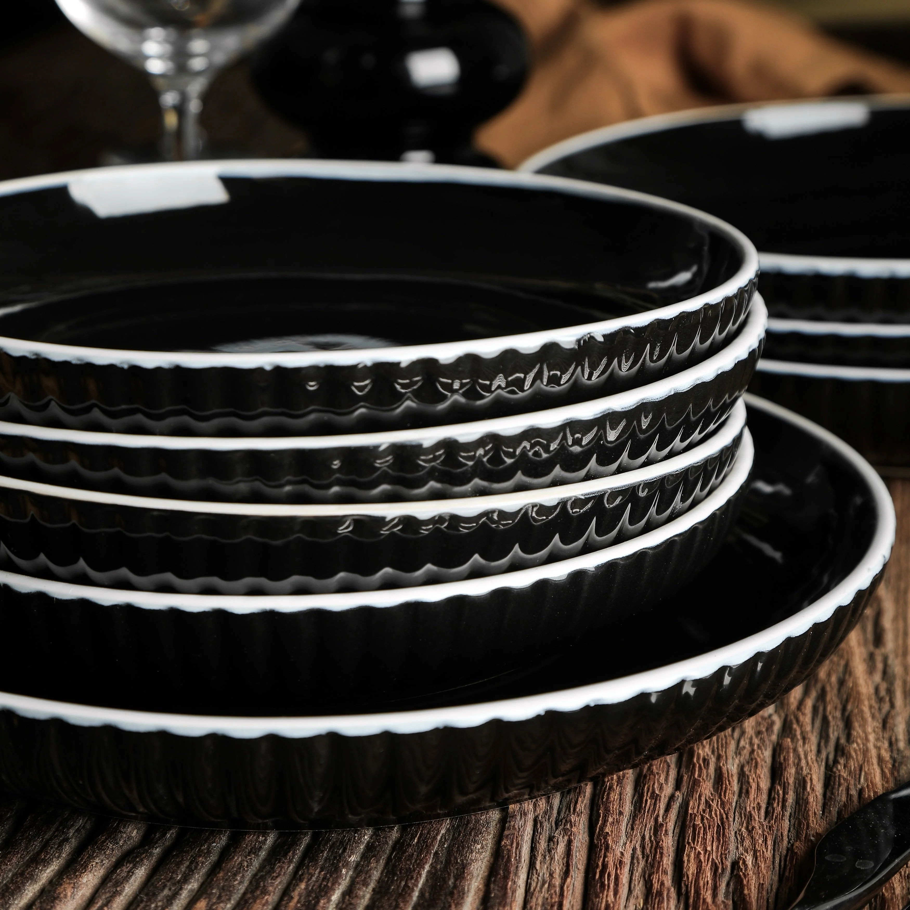 Christian Siriano Lustra Stoneware Dinnerware Set