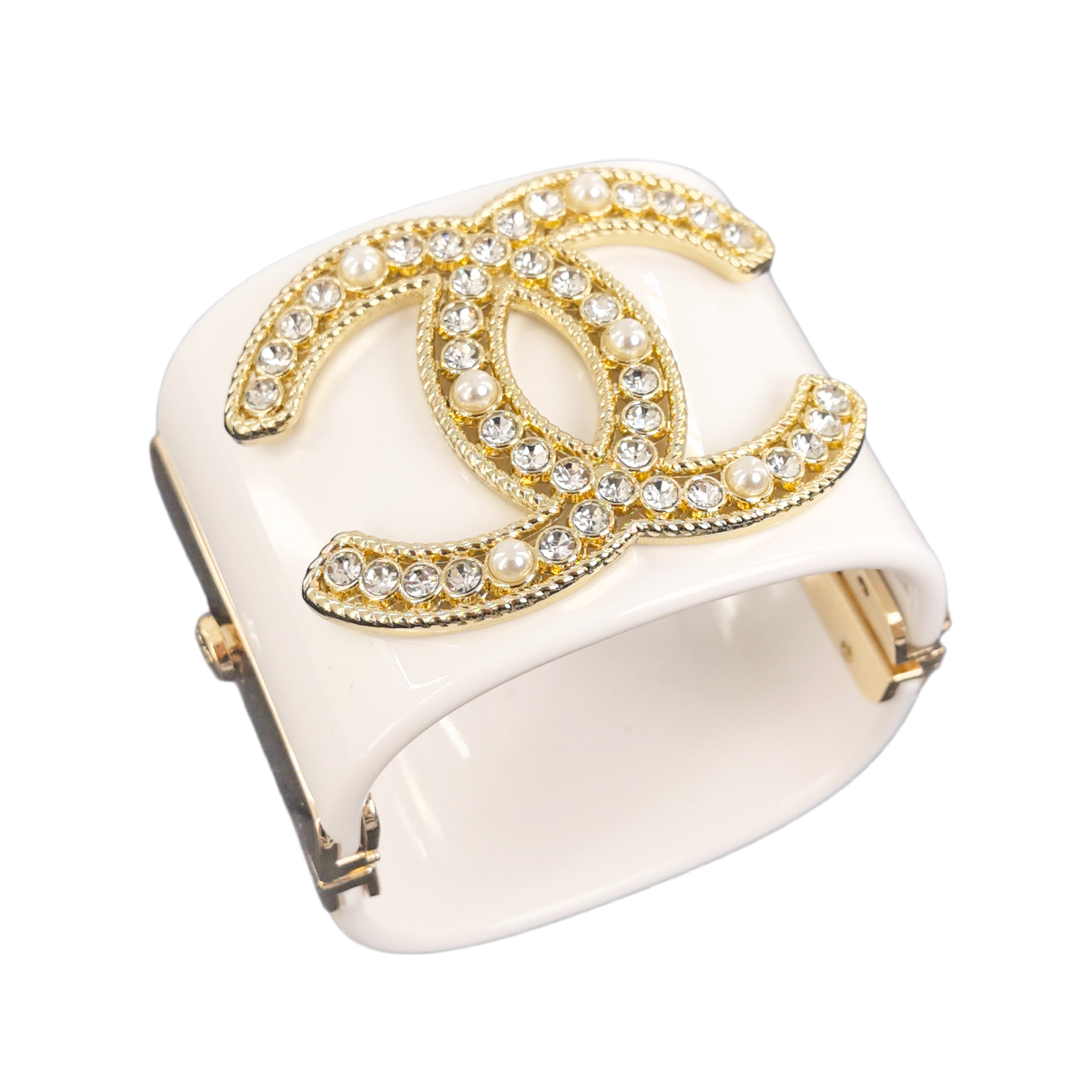 CCS067 Chanel large Acrylic chanel cuff - ccjewelryacc