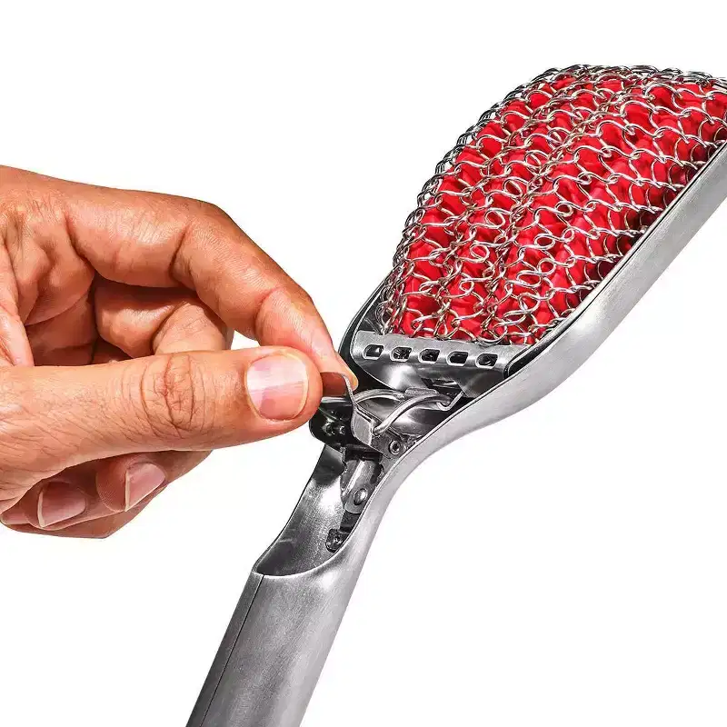 OXO Coiled Grill Brush With Replaceable Head