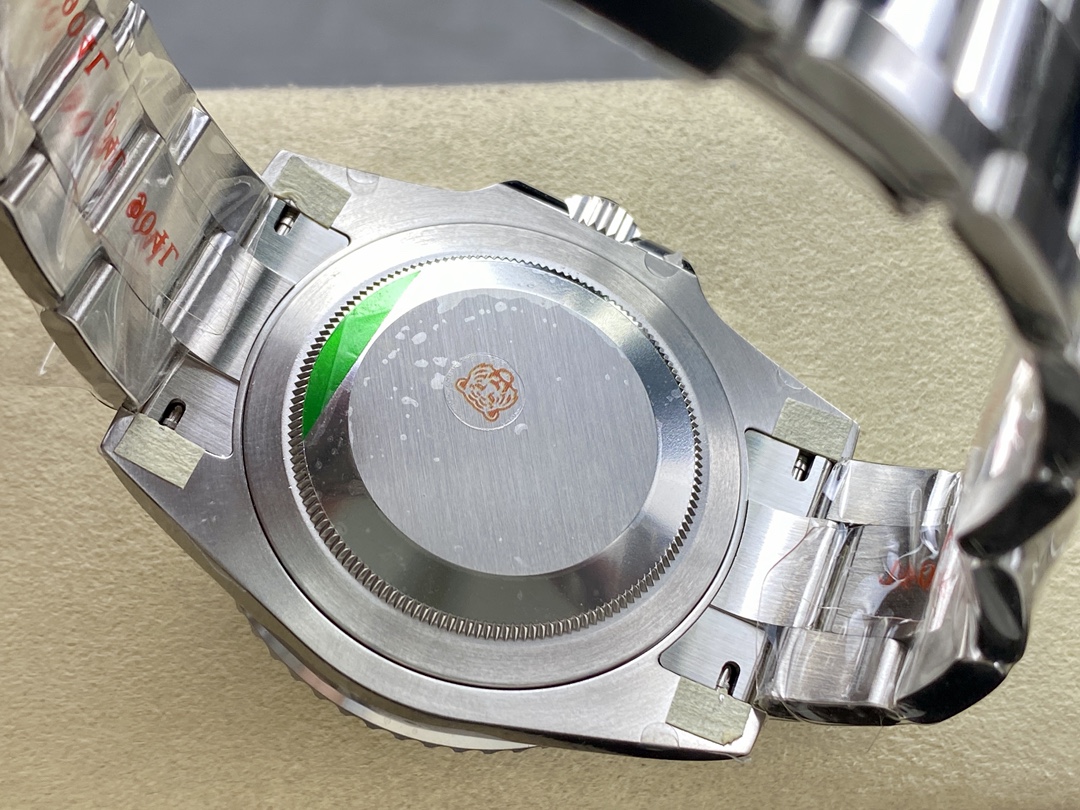 Rolex 3285 clone movement caseback with tiger head logo
