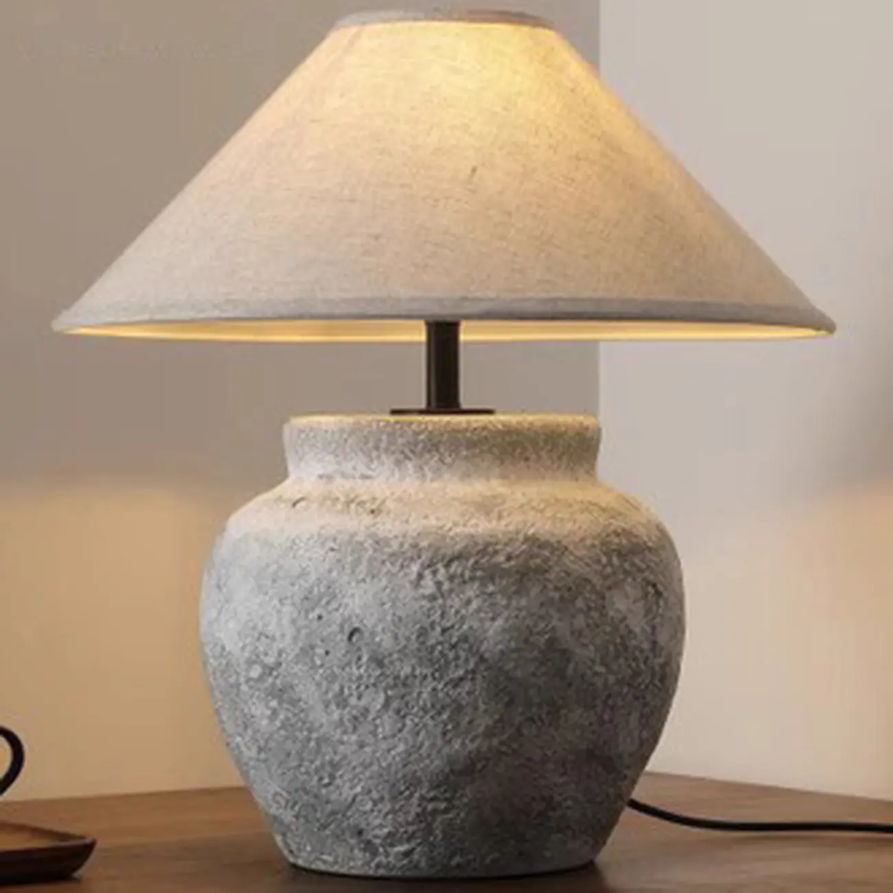 Modern Geometric Ceramic LED Desk Lamp with Fabric Shade